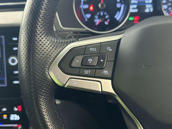 Volkswagen Passat 1.4 TSI 13kWh GTE Estate 5dr Petrol Plug-in Hybrid DSG Euro 6 (s