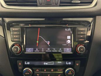 Nissan Qashqai 1.3 DIG-T Acenta Premium SUV 5dr Petrol DCT Auto Euro 6 (s/s) (1