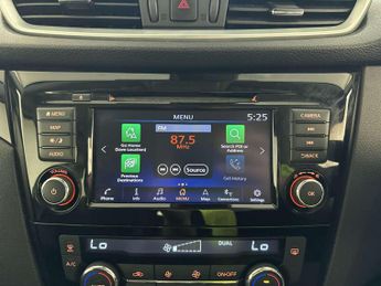 Nissan Qashqai 1.3 DIG-T Acenta Premium SUV 5dr Petrol DCT Auto Euro 6 (s/s) (1