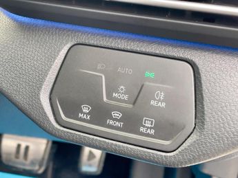 Volkswagen ID.4 Pro Performance 77kWh 1ST Edition Auto 5dr