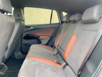 Volkswagen ID.4 Pro Performance 77kWh 1ST Edition Auto 5dr