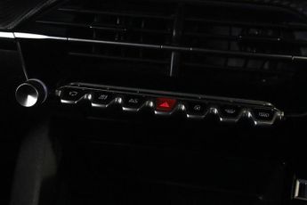 Peugeot 208 1.2 PureTech Active Premium + Euro 6 (s/s) 5dr