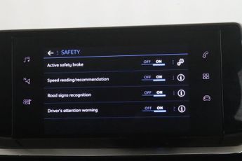 Peugeot 208 1.2 PureTech Active Premium + Euro 6 (s/s) 5dr