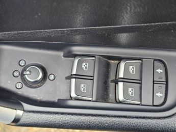 Audi Q2 1.4 TFSI CoD S line S Tronic Euro 6 (s/s) 5dr