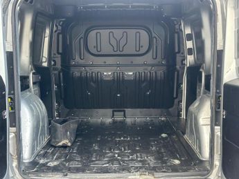 Vauxhall Combo 1.3 2000 CDTi 16v Crew Van 5dr Diesel Easytronic FWD L1 H1 (138 