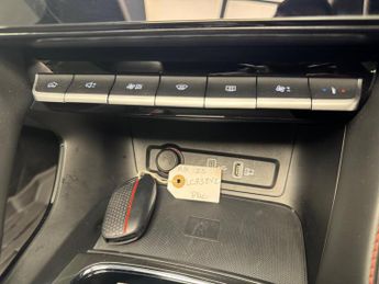 MG MG ZS 72.6kWh Trophy Connect Long Range Auto 5dr