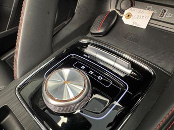 MG MG ZS 72.6kWh Trophy Connect Long Range Auto 5dr