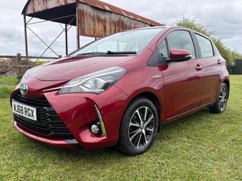 Toyota Yaris 1.5 VVT-h Icon Tech E-CVT Euro 6 (s/s) 5dr