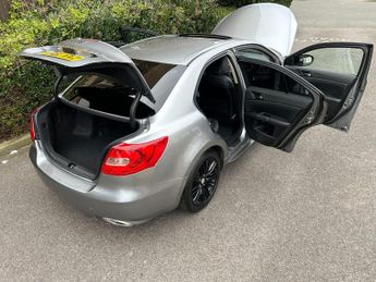 Suzuki Kizashi 2.4 16V Sport CVT 4WD Euro 5 4dr