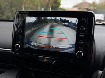 Toyota Yaris 1.5 VVT-h Design E-CVT Euro 6 (s/s) 5dr