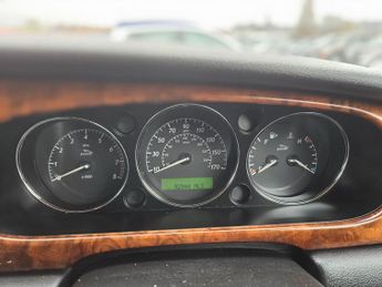 Jaguar XJ 3.0 SE 4dr