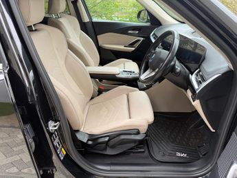 BMW iX1 30 66.5kWh xLine Auto xDrive 5dr (11kW Charger)