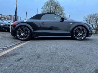 Audi TT 2.0 TDI Black Edition Roadster quattro Euro 5 2dr