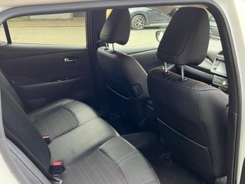 Nissan Leaf 40kWh N-Connecta Auto 5dr