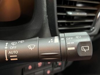 Nissan Leaf 40kWh N-Connecta Auto 5dr