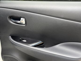 Nissan Leaf 40kWh N-Connecta Auto 5dr