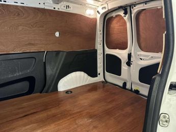 Vauxhall Combo Electric 2300 50kWh Dynamic Panel Van 5dr Electric Auto L1 H1 (136 ps)