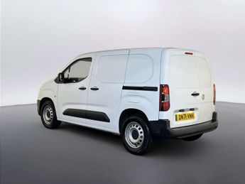Vauxhall Combo Electric 2300 50kWh Dynamic Panel Van 5dr Electric Auto L1 H1 (136 ps)