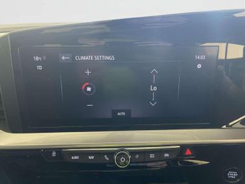 Vauxhall Mokka Electric 50kWh Ultimate Edition SUV 5dr Electric Auto (136 ps)