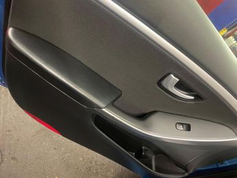 Hyundai i30 1.6 CRDi Blue Drive SE Nav DCT Euro 6 (s/s) 5dr