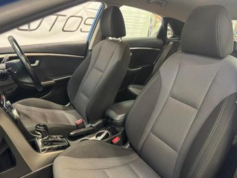 Hyundai i30 1.6 CRDi Blue Drive SE Nav DCT Euro 6 (s/s) 5dr