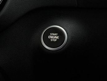 Volvo XC40 2.0 T4 Inscription Pro Auto Euro 6 (s/s) 5dr