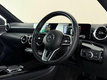 Mercedes-Benz A Class 1.5 A180d Sport 7G-DCT Euro 6 (s/s) 5dr