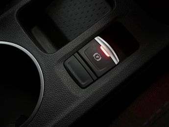 Renault Captur 1.6 E-TECH evolution Auto Euro 6 (s/s) 5dr