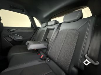 Audi Q3 1.5 TFSI CoD 35 S line S Tronic Euro 6 (s/s) 5dr