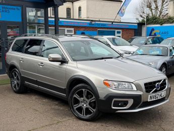Volvo XC70 2.4 D5 SE Lux Estate 5dr Diesel Geartronic AWD Euro 5 (215 ps)