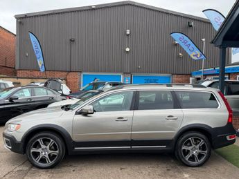 Volvo XC70 2.4 D5 SE Lux Estate 5dr Diesel Geartronic AWD Euro 5 (215 ps)