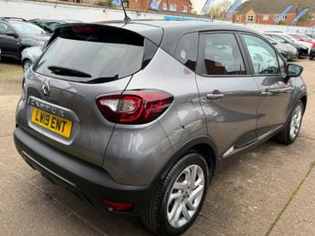 Renault Captur 1.3 TCe ENERGY Iconic SUV 5dr Petrol EDC Euro 6 (s/s) (150 ps)