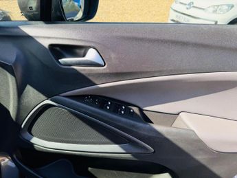 Vauxhall Crossland X 1.2 Turbo Elite Nav Auto Euro 6 (s/s) 5dr