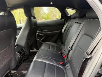 Jaguar E-PACE 2.0 D204 MHEV R-Dynamic SE Auto AWD Euro 6 (s/s) 5dr
