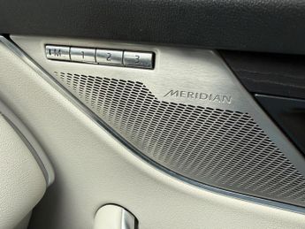 Jaguar F-PACE 2.0 D200 MHEV R-Dynamic HSE Auto AWD Euro 6 (s/s) 5dr