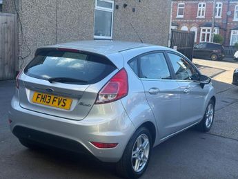 Ford Fiesta 1.6 Zetec Powershift Euro 5 5dr