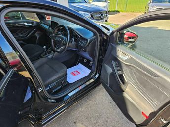 Ford Focus 1.0T EcoBoost ST-Line Edition Euro 6 (s/s) 5dr