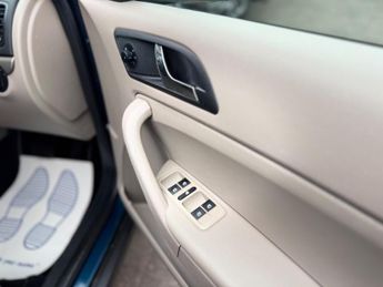 Skoda Yeti 2.0 TDI Elegance Outdoor DSG 4WD Euro 5 5dr