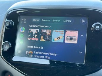 Toyota AYGO 1.0 VVT-i x-play x-shift Euro 6 5dr (Safety Sense)