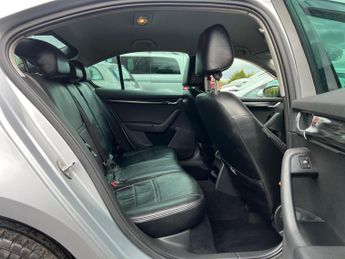 Skoda Octavia 1.6 TDI SE L DSG Euro 6 (s/s) 5dr