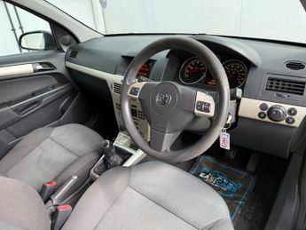 Vauxhall Astra 1.6i 16v Club 5dr