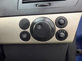 Vauxhall Astra 1.6i 16v Club 5dr