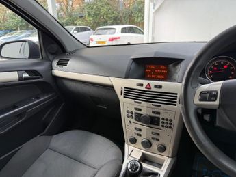 Vauxhall Astra 1.6i 16v Club 5dr