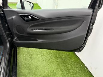 Citroen DS3 1.6 VTi DStyle Plus Euro 5 3dr