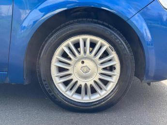 Renault Scenic 1.6 VVT Privilege 5dr