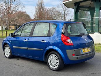 Renault Scenic 1.6 VVT Privilege 5dr