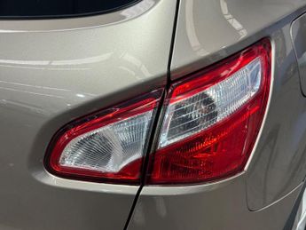 Nissan Qashqai 1.6 Acenta 2WD Euro 5 (s/s) 5dr