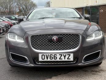 Jaguar XJ 3.0d V6 Autobiography Auto Euro 6 (s/s) 4dr (LWB)