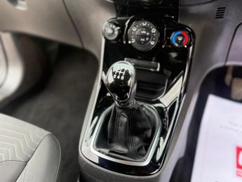 Ford Fiesta 1.0T EcoBoost Zetec Euro 6 (s/s) 3dr