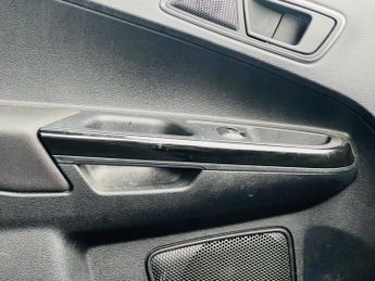 Ford B-Max 1.6 Zetec Powershift Euro 5 5dr